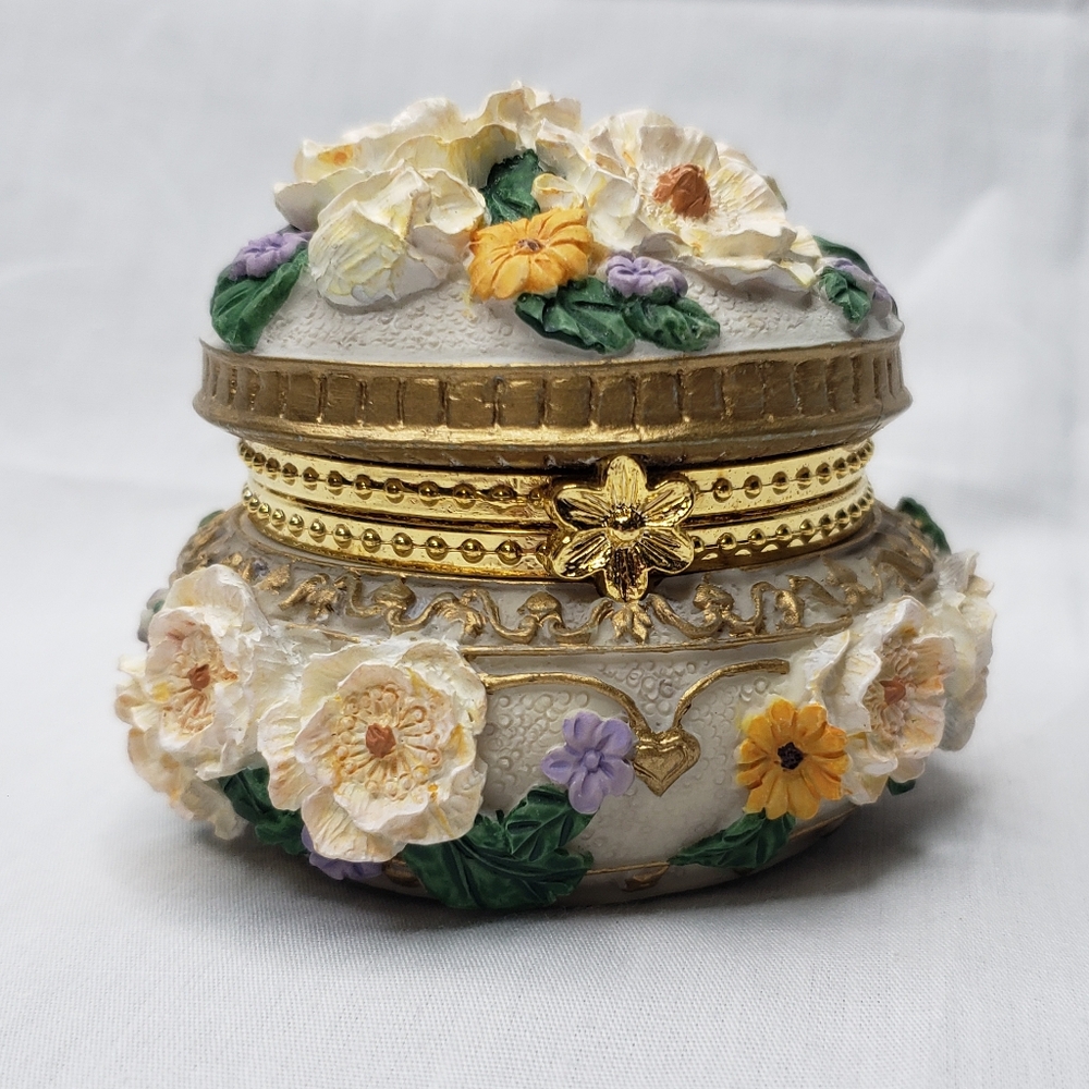 Vintage Mini Floral Magnolia Music Trinket Box with Gold Metal Accents